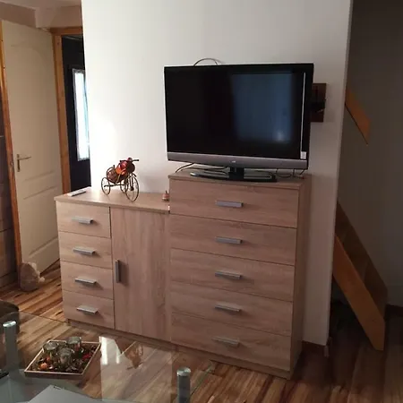 Apartment Izabella Vendeghaz Somlo
